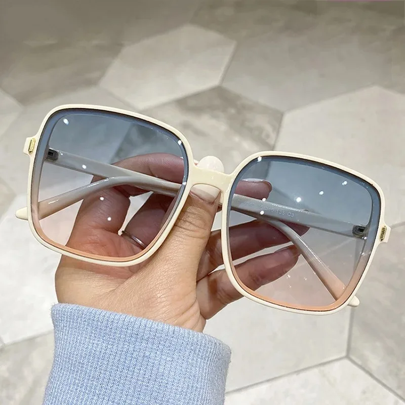 Lunettes de soleil carrées sur - Designer Sunglasses avis et prix